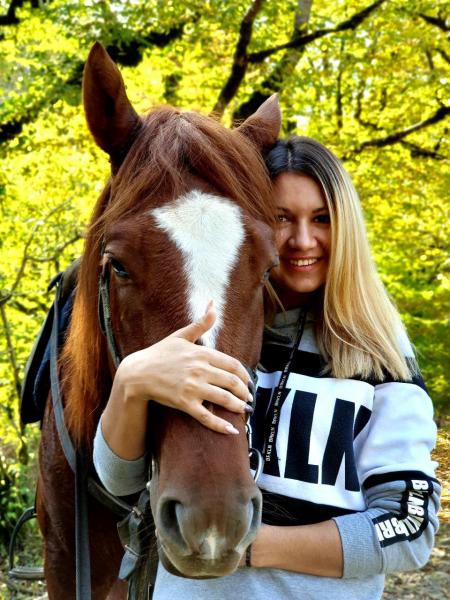 Александра :  конные прогулки в Сочи на конюшне Казачий Брод
