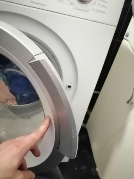 Сергей:  Ремонт стиральных машин. Ремонт посудомоечных машин. 