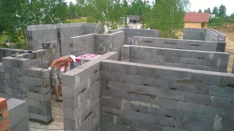 Дмитрий :  услуги каменщика