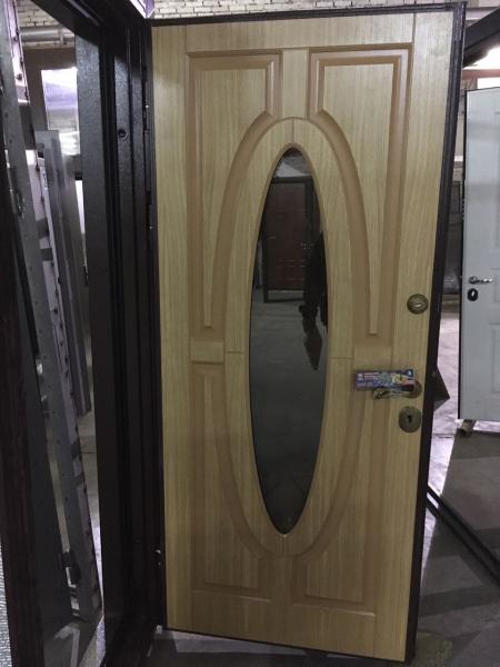 Евгений:  Реставрация дверей, замена МДФ панели на металлическую дверь