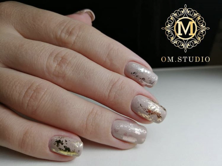 OM Studio:  Наращивание ногтей гелем