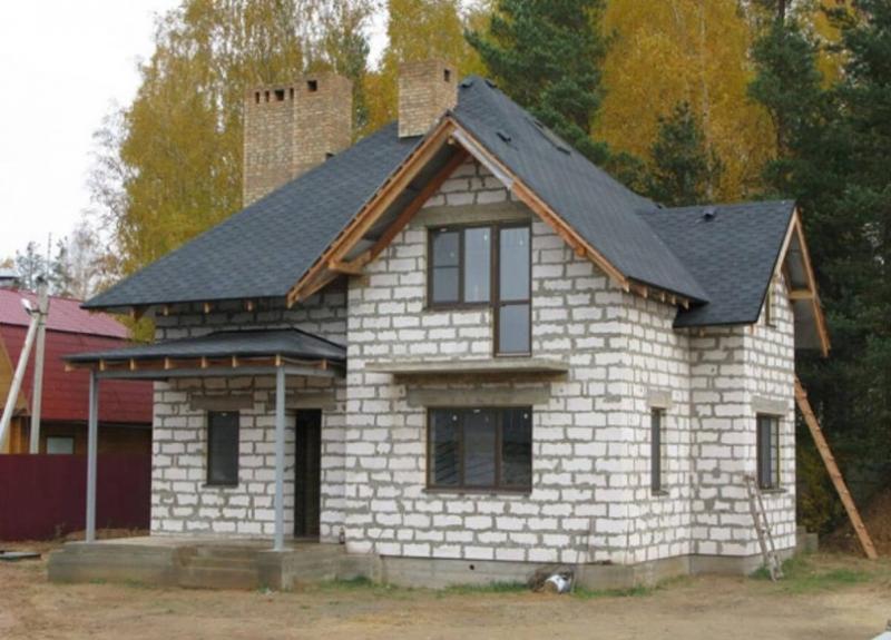 Роман:  Строительство домов в Светлогорске