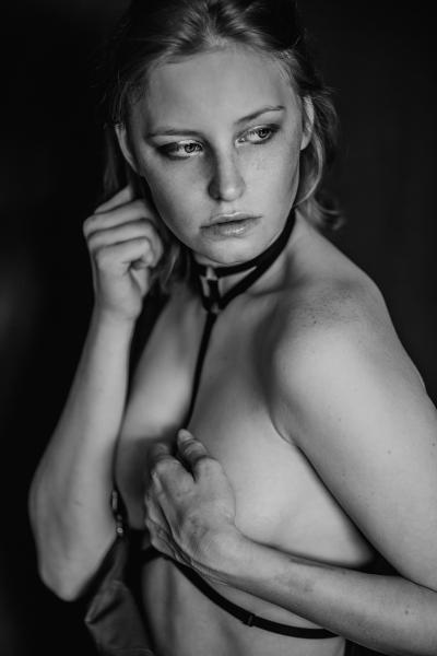 Mari Stafford :  Будуарная, art-nude фотосессия (в фотостудии СПб)
