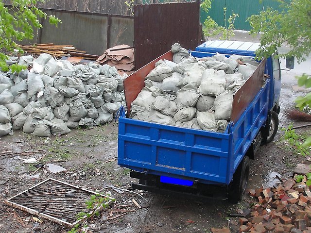 Семен:  Вывоз мусора строительного в мешках