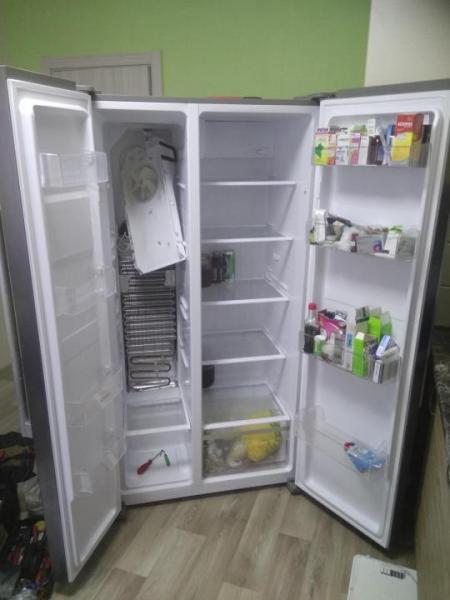 Андрей:  Ремонт холодильников, выезд на дом