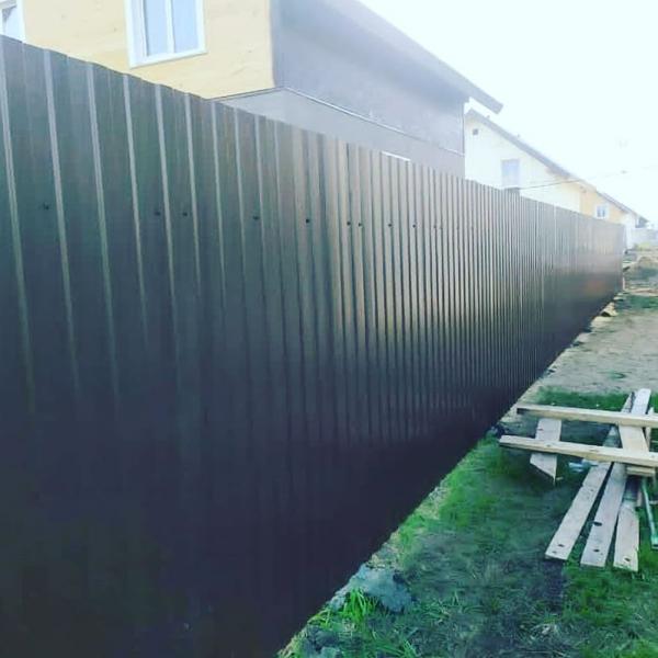 кровельный профлист с10. профлист для кровли. профнастил н60 металлпрофиль. нс 40 профлист. ограждение во дворе своими руками.