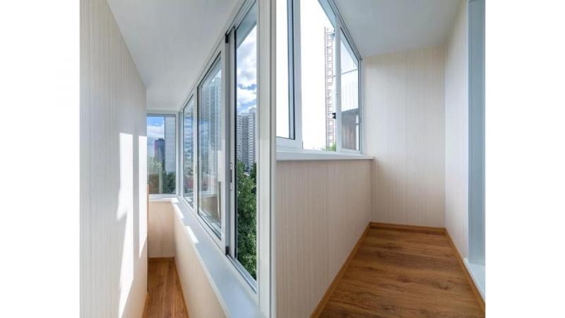 Руслан:  Остекление балконов и лоджий, пластиковые окна с витражами