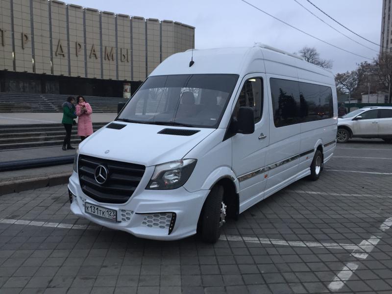 Дмитрий:  Заказ автобуса