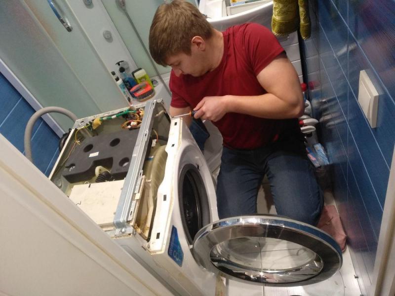 ДЕНИС:  Ремонт стиральных и посудомоечных машин. Бесплатный выезд