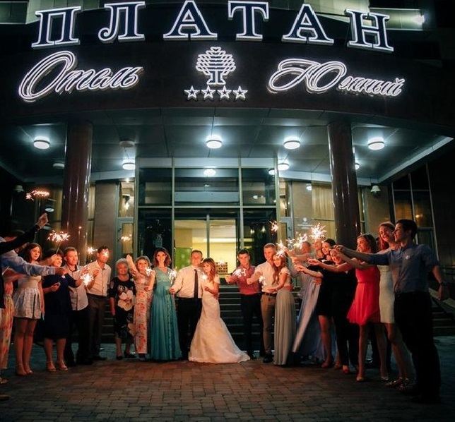 Евгения:  Банкетный зал для свадьбы в центре города
