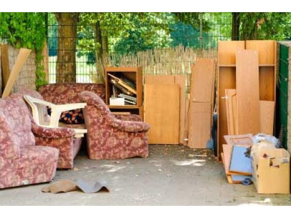 Александр:  Вывоз мусора с грузчиками. Утилизация мебели.