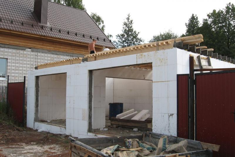 Строительство в Красноярске :  Строительство гаражей под ключ. фундамент. погреб.