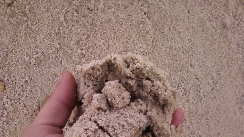 Андрей:  Песок для полусухой стяжки пола