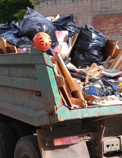 Марат:  Вывоз мусора строительного,грузчики автомобили.