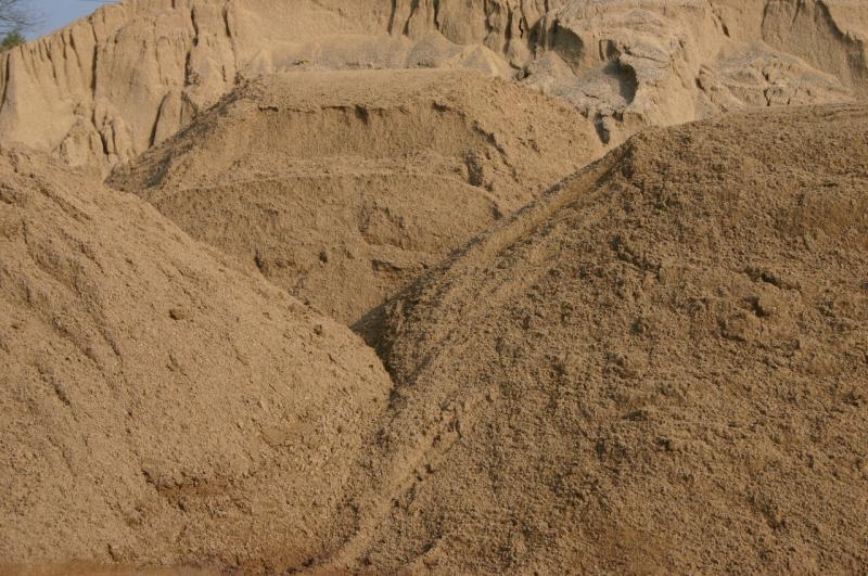 Степа:  Щебень, песок, отсев с доставкой на самосвалах 