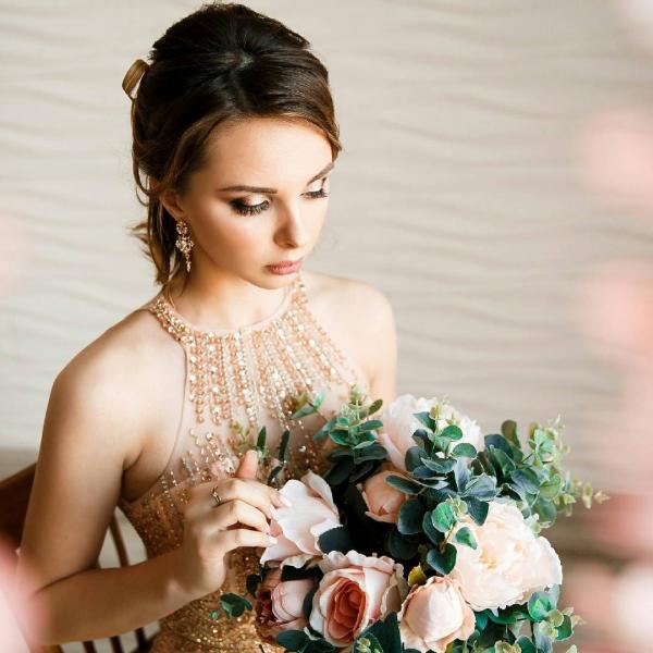 Свадебный стилист Алина:  Свадебный макияж и прическа