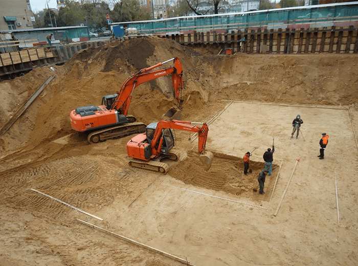 Строительство в Красноярске :  Фундамент. Погреб. Строительство гаражей. 