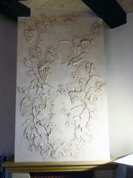 Ярослава Юрьевна Максимова:  Барельеф, роспись стен в Нижнем Новгороде