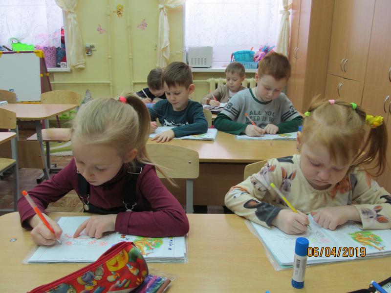 Умные детки:  Подготовка к школе (6-7 лет), развивающие занятия (4-5 лет)