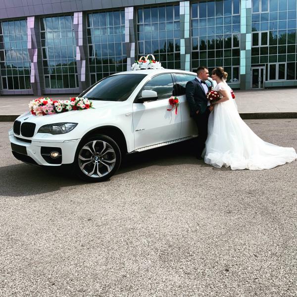 Дмитрий:  Автомобиль на свадьбу