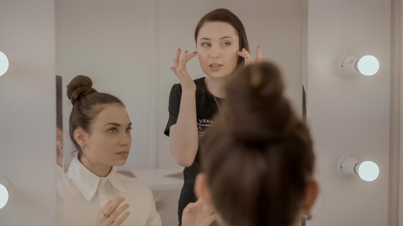 BeautyExpert:  Студия макияжа BeautyExpert приглашает на курсы макияжа