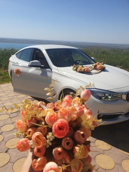 Ольга:  Свадебное украшение на капот автомобиля