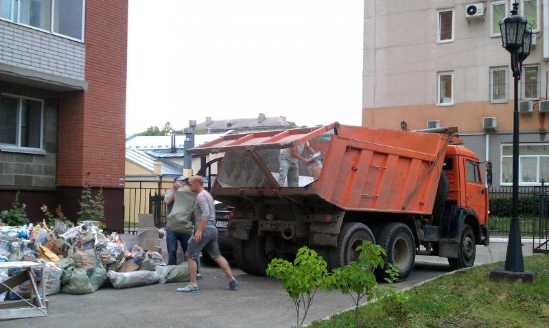 Роман Фадеев:  Вывоз строительного мусора, грузчики, грузоперевозки