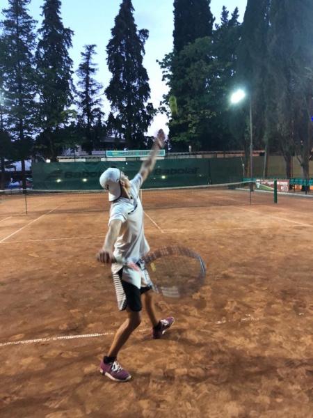 Николай Радченко:  Тренер(Спаринг) по теннису 