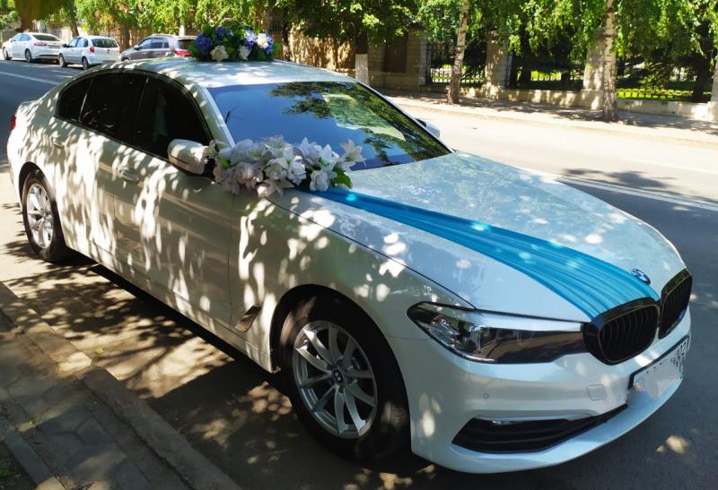 Даниил:  Прокат аренда новых авто трансфер по РФ машина на свадьбу
