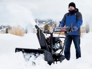 ДИСПЕТЧЕР :  Уборка снега в Североморске | Уборка снега снегоуборочной техникой в Североморске