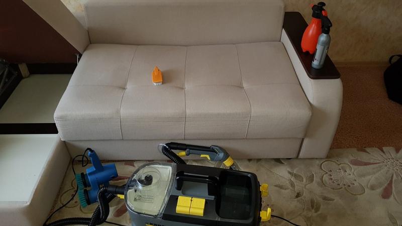 Руслан:  Профессиональная выездная химчистка диванов и ковр