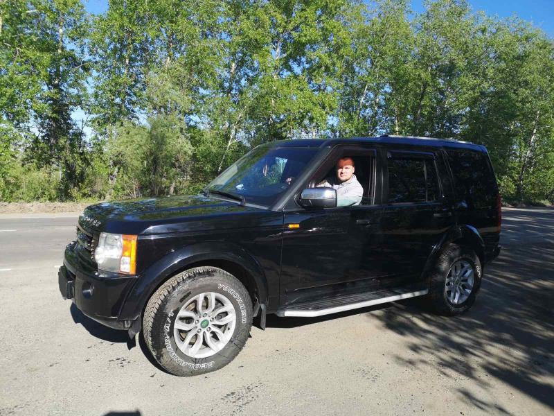 Александр:  Аренда с водителем на знаменитом Land Rover Discovery! 