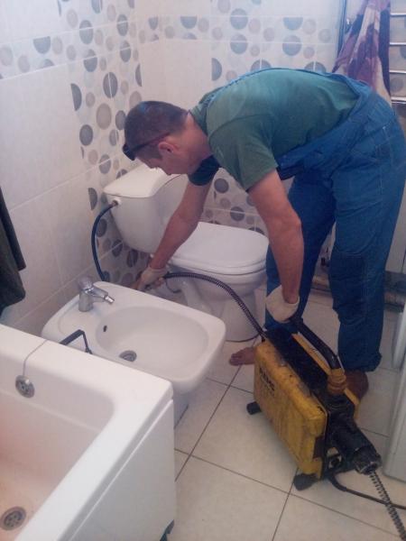 Дмитрий:  Прочистка канализации! Видео-диагностика!