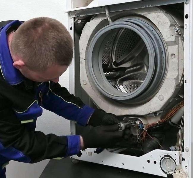 Сервисный центр Отвертка:  Профессиональный ремонт стиральных машин