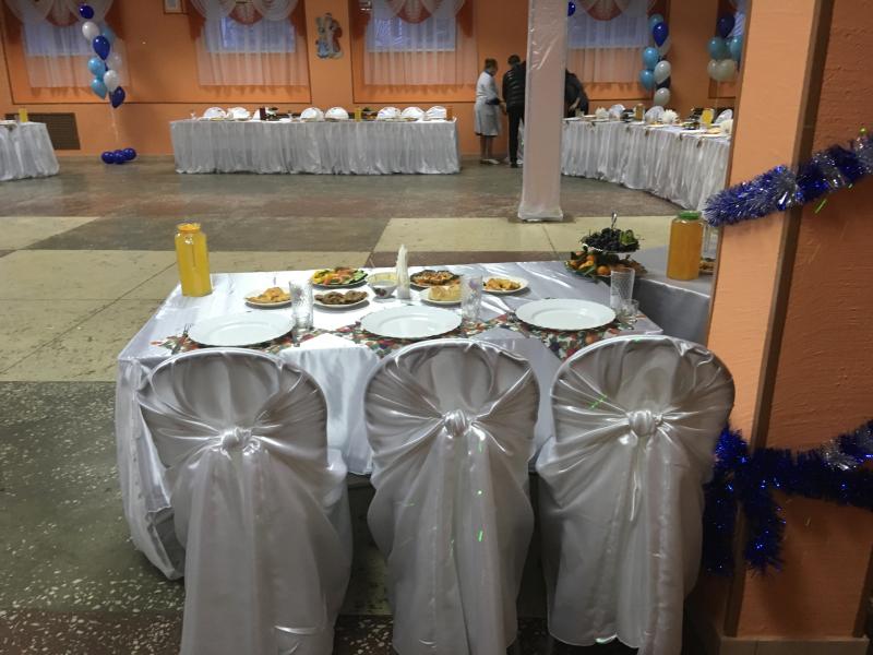 Альбина :  Оформление зала на свадьбу, день рождения тканями