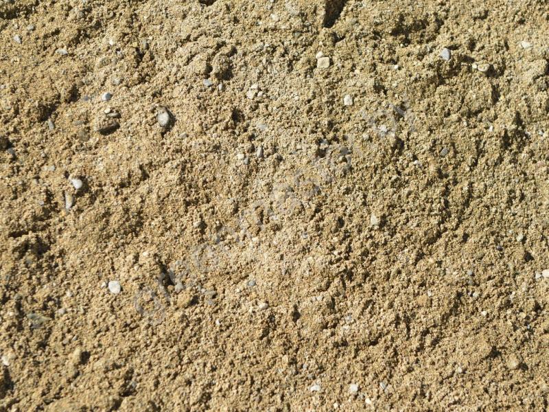 Компания Гравелит:  Карьерный песок с доставкой от 1 куба