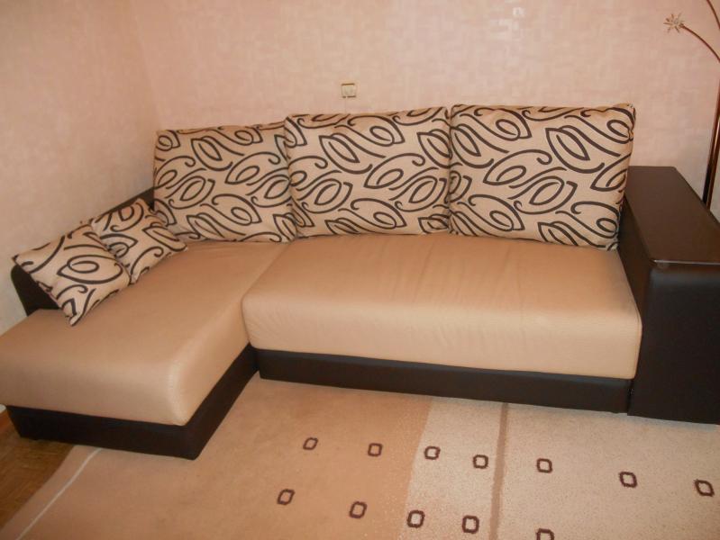 Олег:  Чистка ковров и мягкой мебели. 
