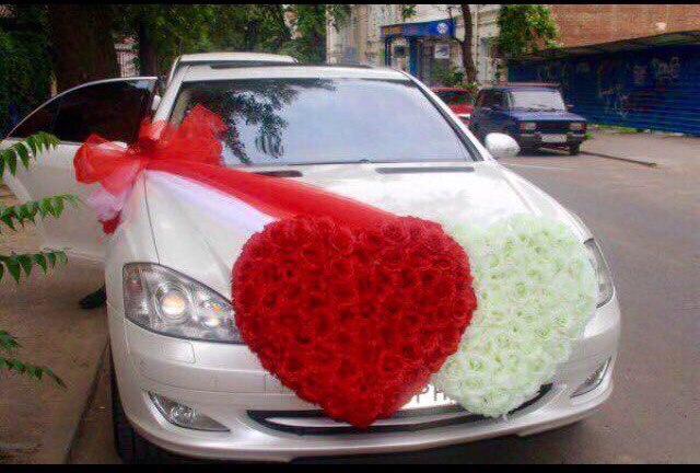 ANNA SIMONOVA:  Свадебные украшения на автомобиль в Красном цвете