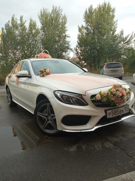Светлана:  Аренда свадебных украшений на авто, аренда авто с водителем