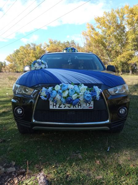 Светлана:  Аренда свадебных украшений на авто, аренда авто с водителем