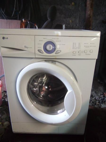 Сергей:  Ремонт стиральных машин.