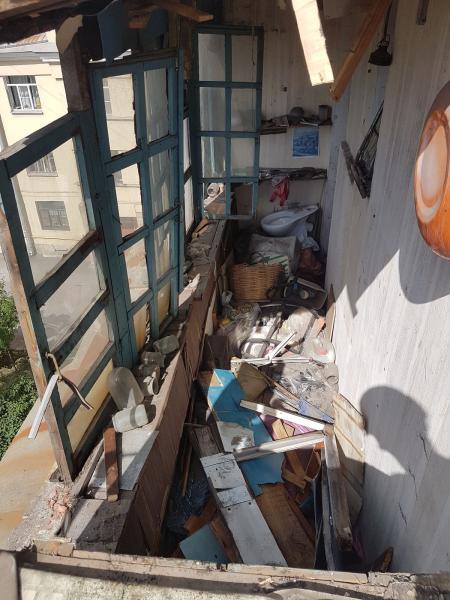 Дмитрий:  Демонтаж старого балкона