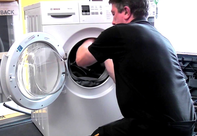 Олег:  Ремонт стиральных машин в городе Сочи