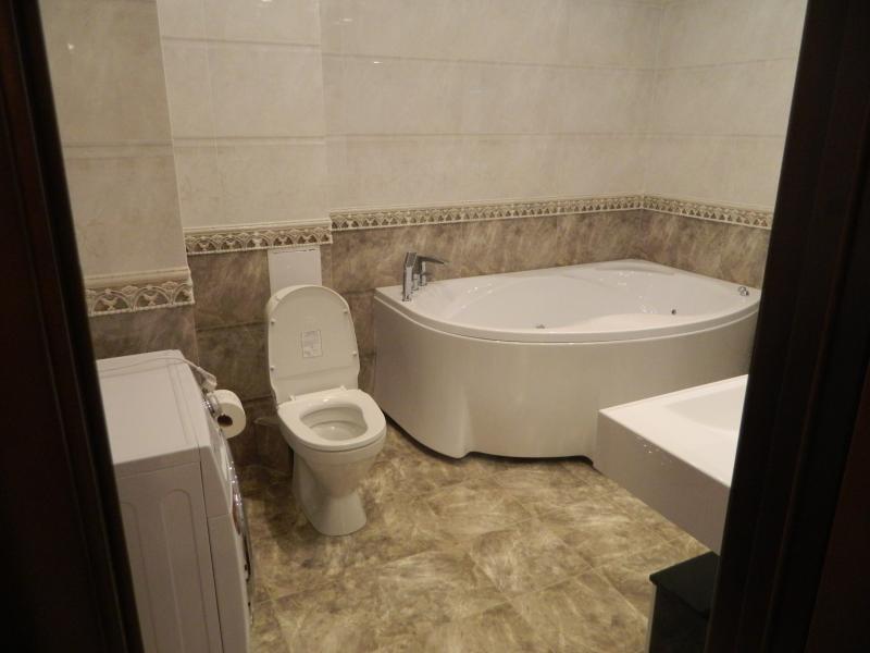 Радик Аминов:  Ремонт отделка ванной комнаты
