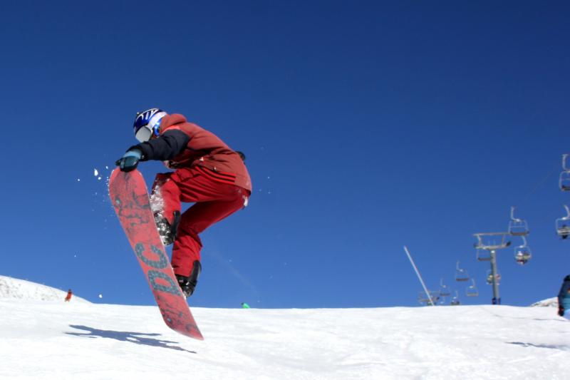 Надежда:  Инструктор по сноуборду и горным лыжам (NLI Isia)