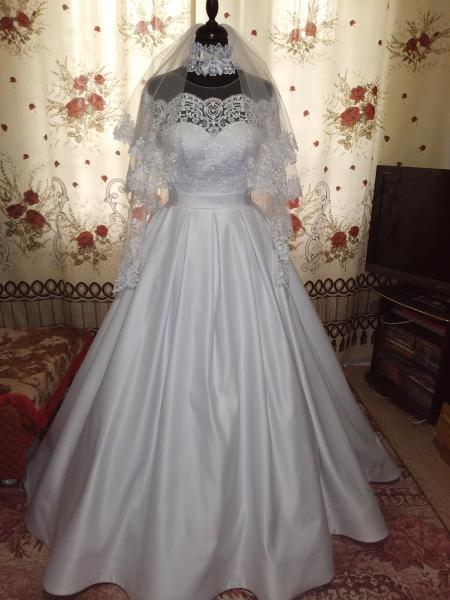 Ирина:  Пошив вечерних и свадебных платьев