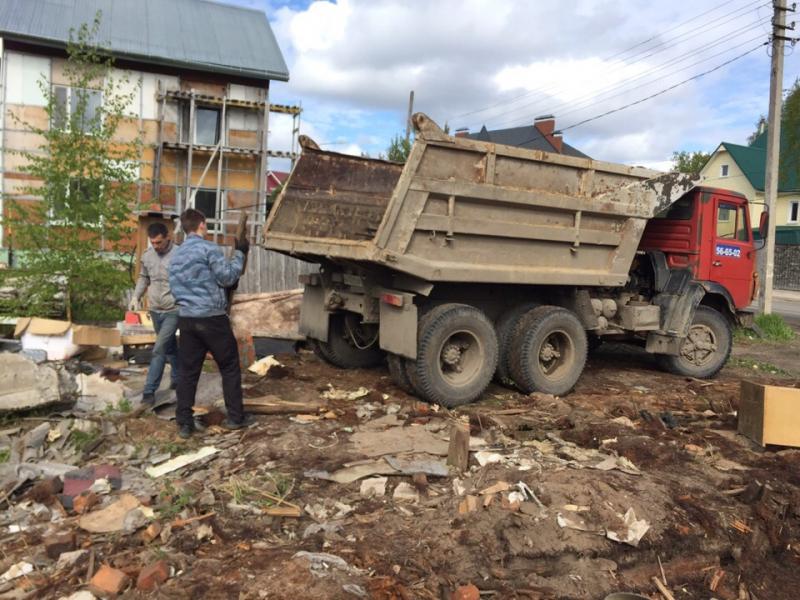 Артём:  Вывоз бытового и строительного мусора,демонтаж