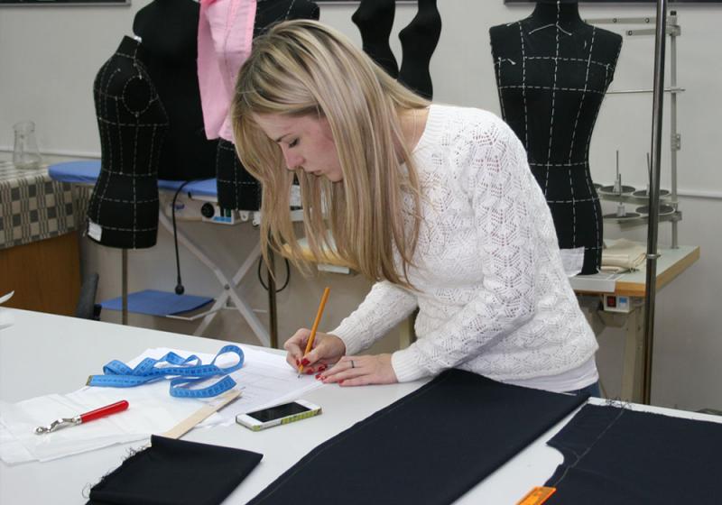 Ольга:  Обучение пошиву одежды с нуля