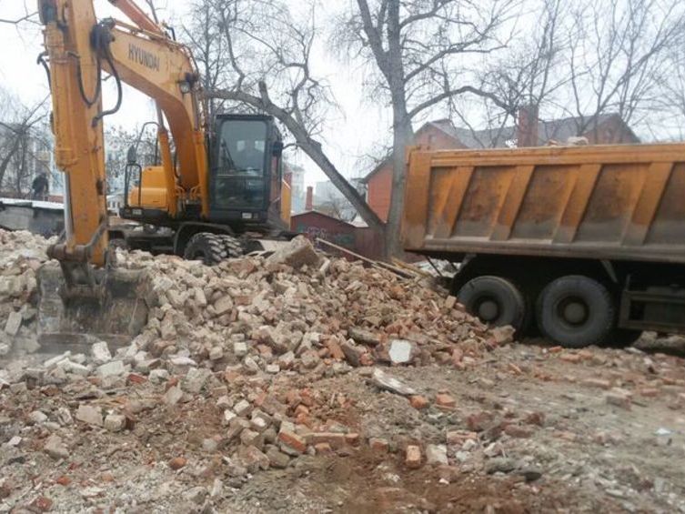 Сергей Алексеев :  Вывоз строительного мусора 