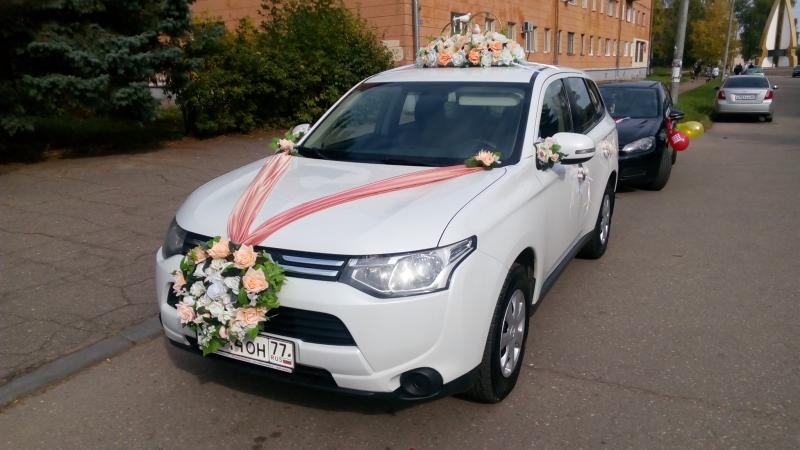Дмитрий:  Свадебное авто